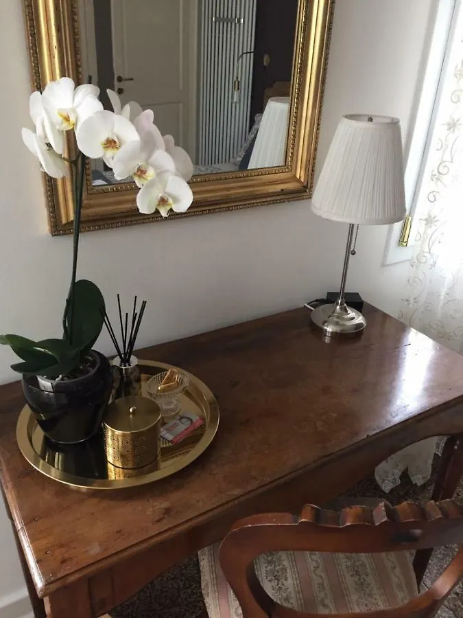 ** ベッド・アンド・ブレックファスト B&B Colombo By Addler House Ospitality メストレ イタリア